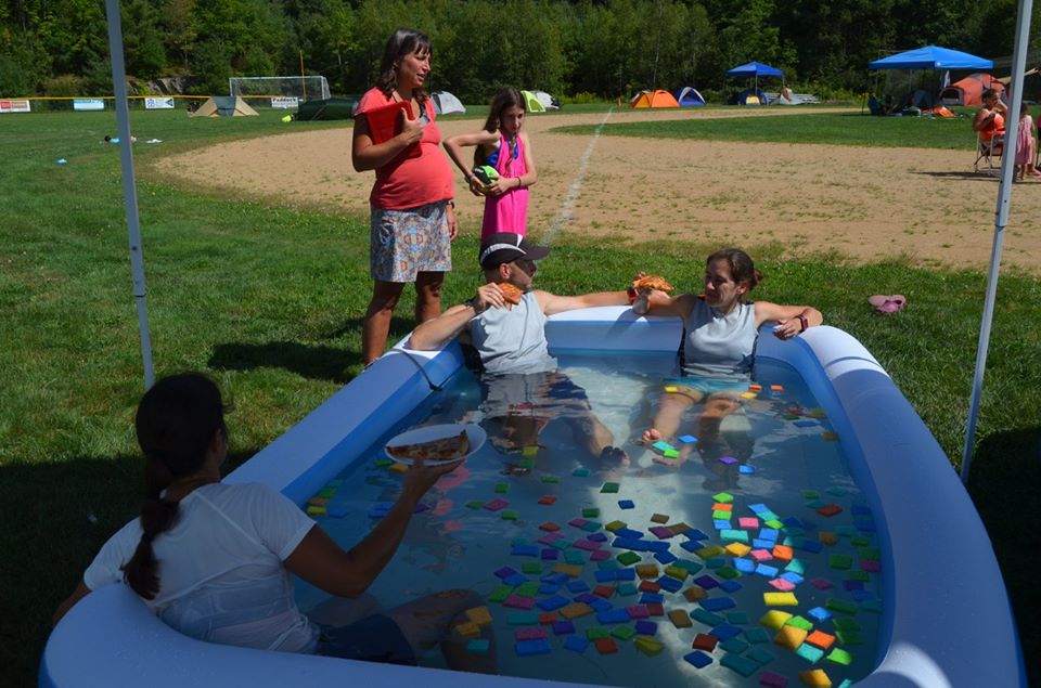 Yeah right, this how you triage the aches - pizza in the ice pool.